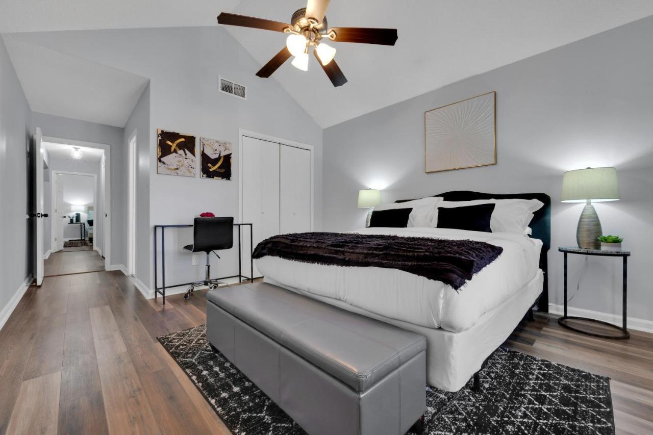 Plush Two Bedroom Retreat. A Home Away From Home! Riverdale Luaran gambar