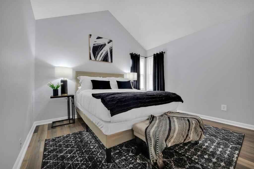 Plush Two Bedroom Retreat. A Home Away From Home! Riverdale Luaran gambar